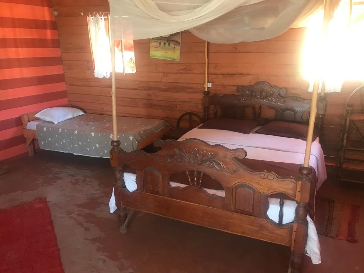Mada Surf Ranch Otel Anakao Dış mekan fotoğraf