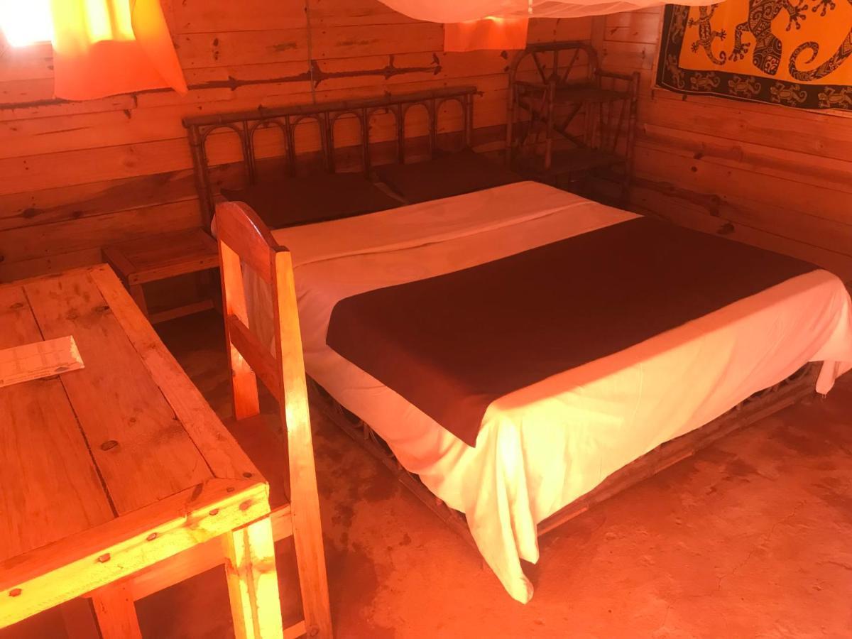Mada Surf Ranch Otel Anakao Dış mekan fotoğraf
