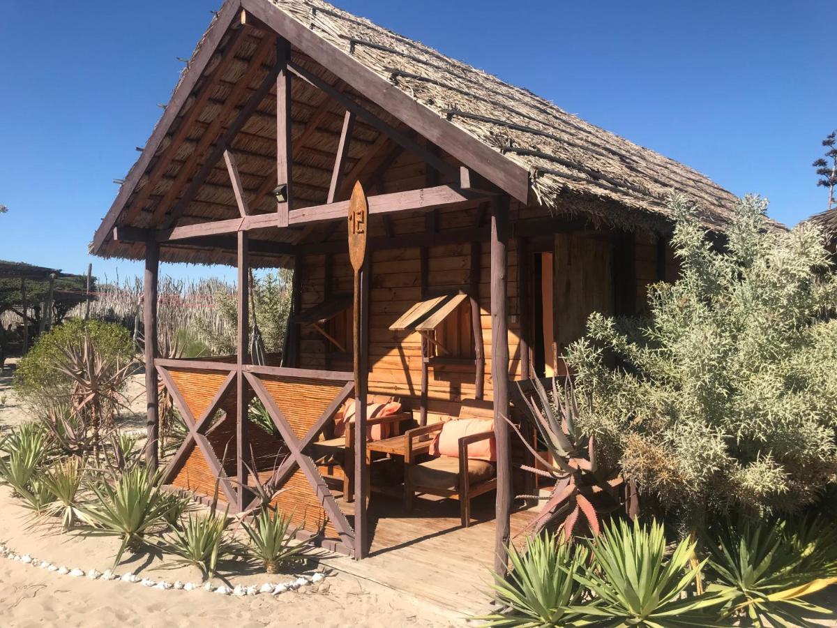 Mada Surf Ranch Otel Anakao Dış mekan fotoğraf