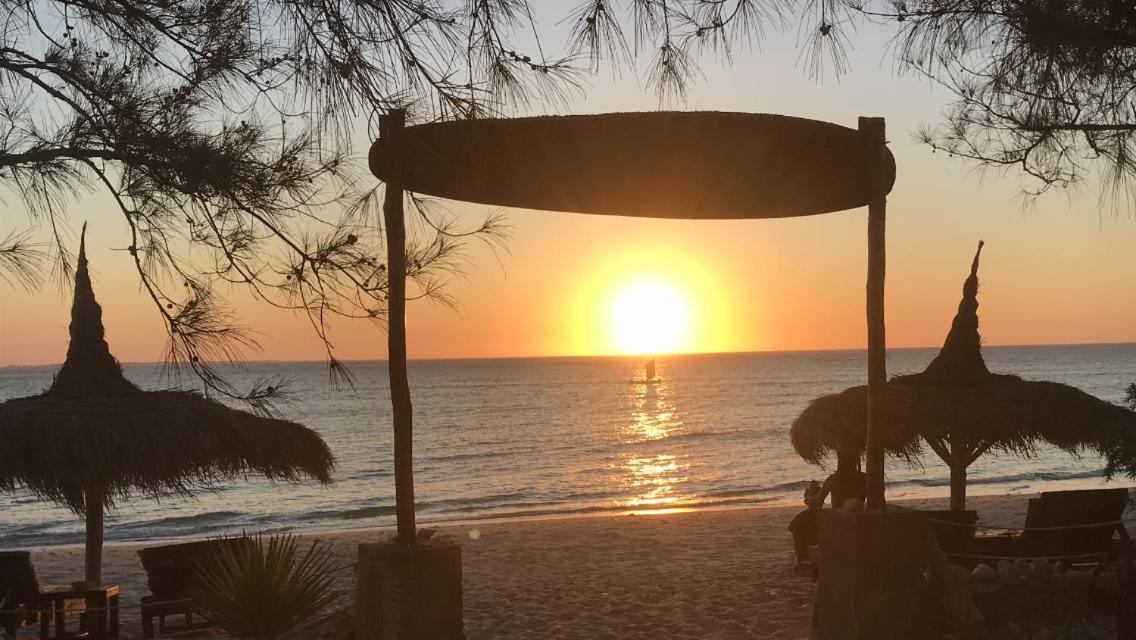 Mada Surf Ranch Otel Anakao Dış mekan fotoğraf