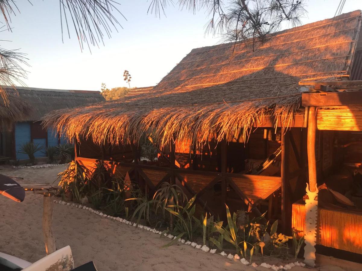 Mada Surf Ranch Otel Anakao Dış mekan fotoğraf